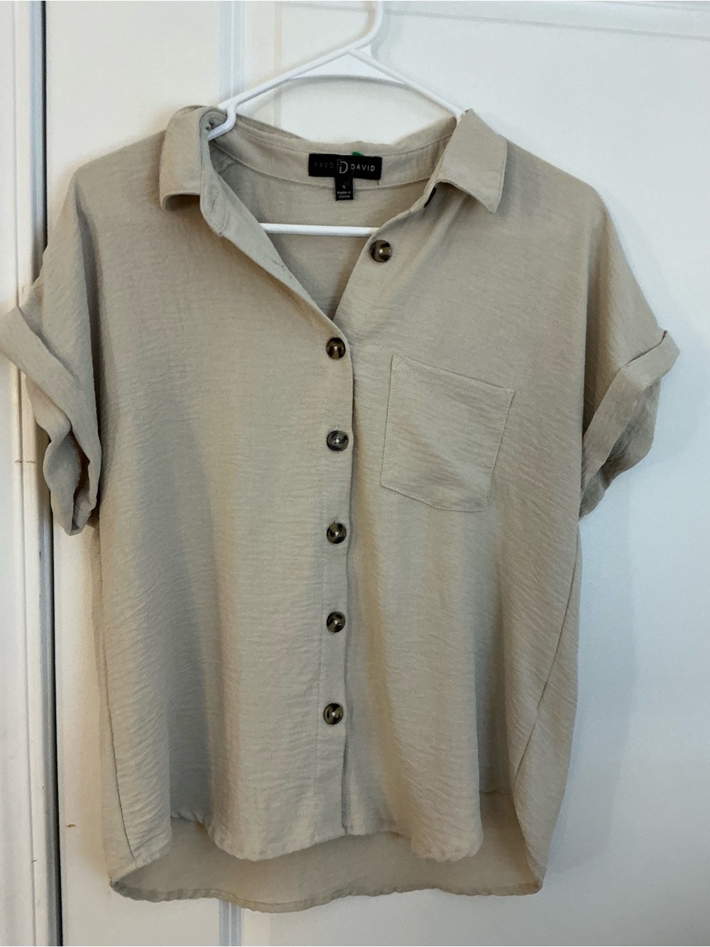 Fred David Oatmeal Beige Cuffed Short Sleeve Button Down Blouse Size S